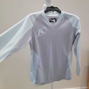 Woman's moto klim long sleeve shirt.
